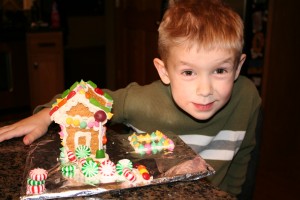 Gingerbread House Graham Crackers