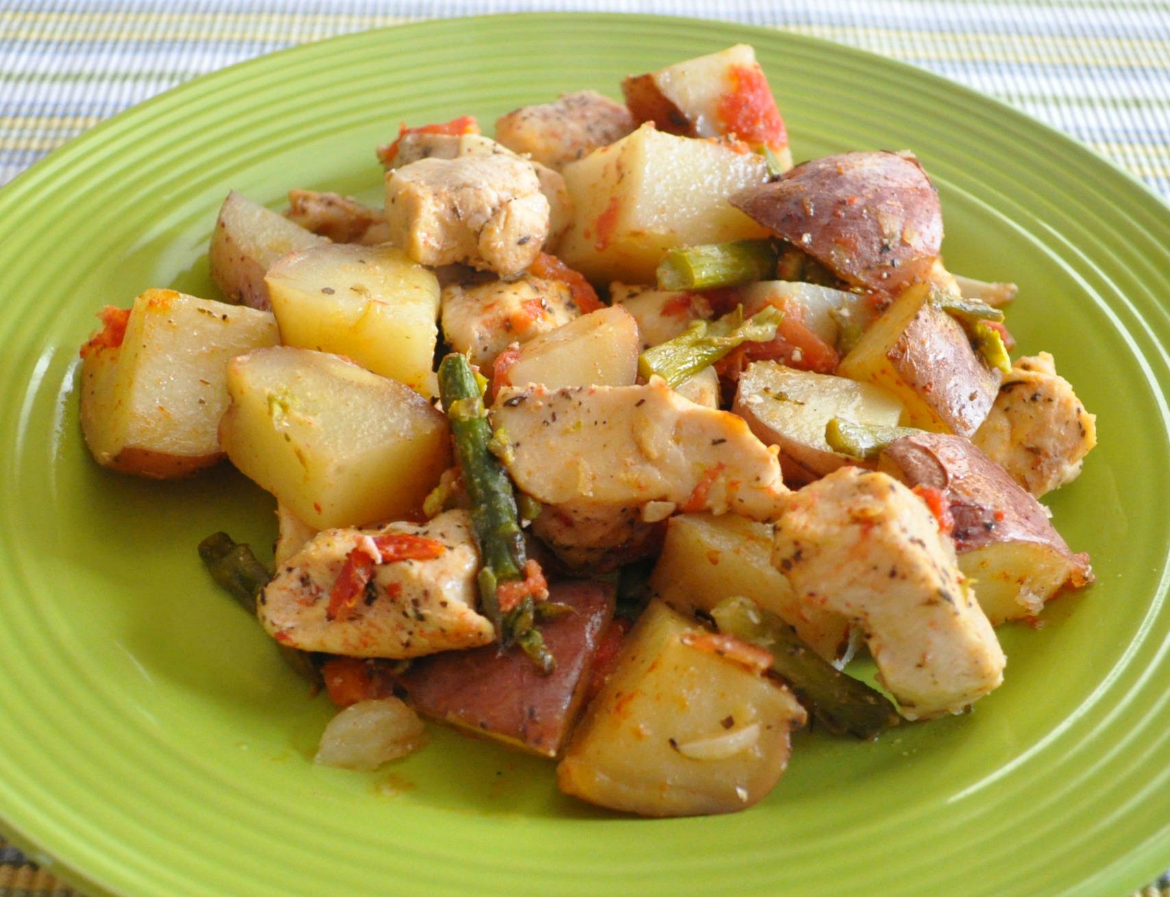 Roasted Chicken Breast with Red Potatoes and Asparagus - Mommysavers