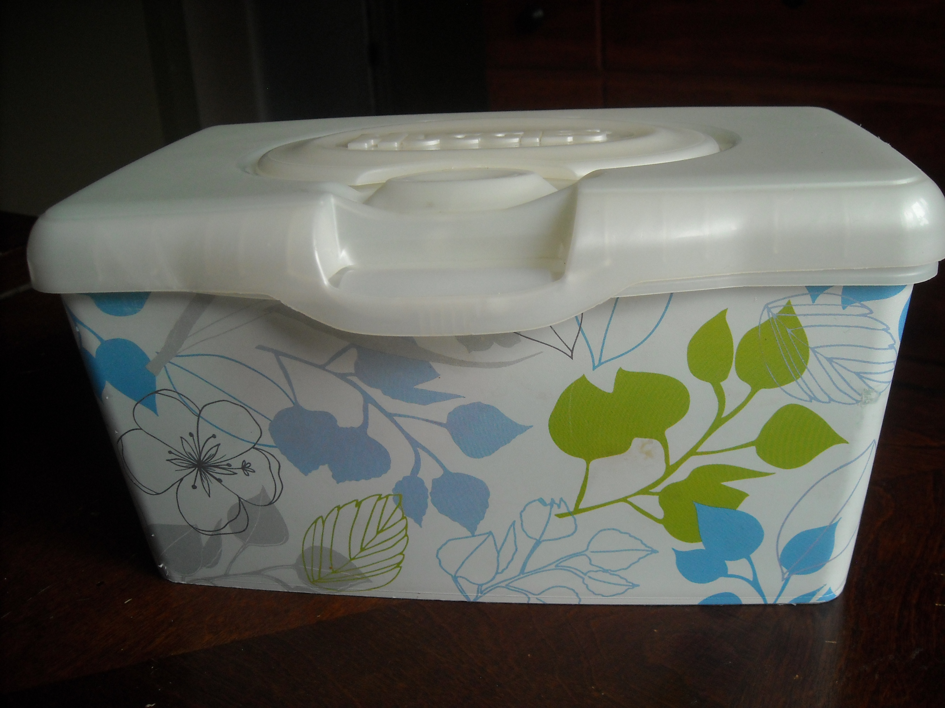 35+ Smart Ways to Reuse Baby Wipes Containers | Mommysavers