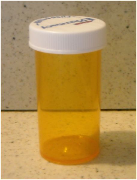 23 Clever Ways to Reuse Prescription Pill Bottles | Mommysavers