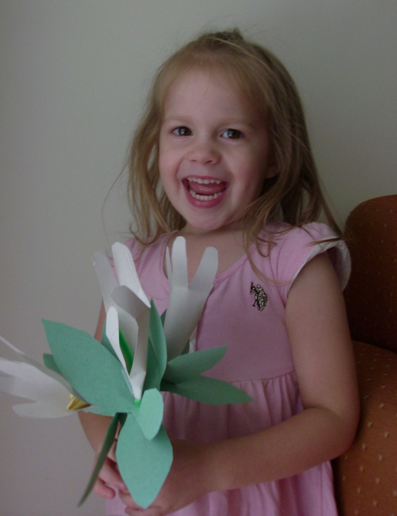 Easter Craft: Kids' Handprint Lilies - Mommysavers | Mommysavers