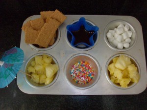 Muffin tin meal: fondue dessert tin