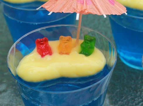 Teddy Bears at the Beach Jell-O Snack