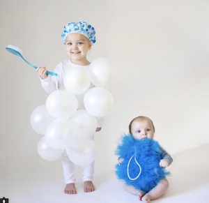 sibling costume ideas bubble bath and loofah
