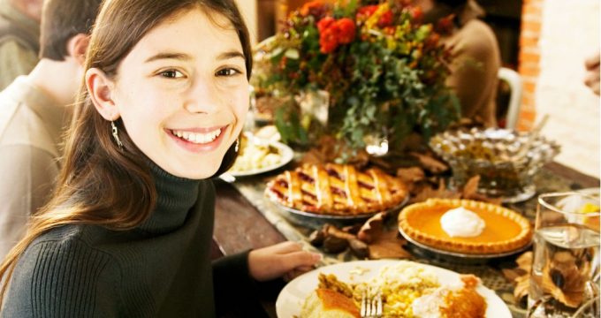 Cool Thanksgiving Family Traditions to Start This Year